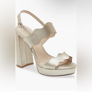 NEW Pelle Moda Gavi Platform Sandal in Platinum Gold Size 8.5‎